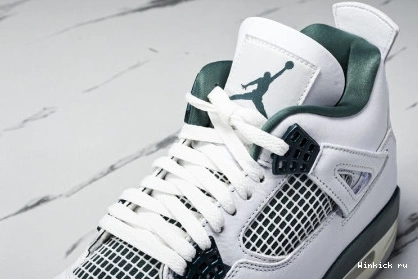 “Oxidized Air Green” 4 Jordan 1129